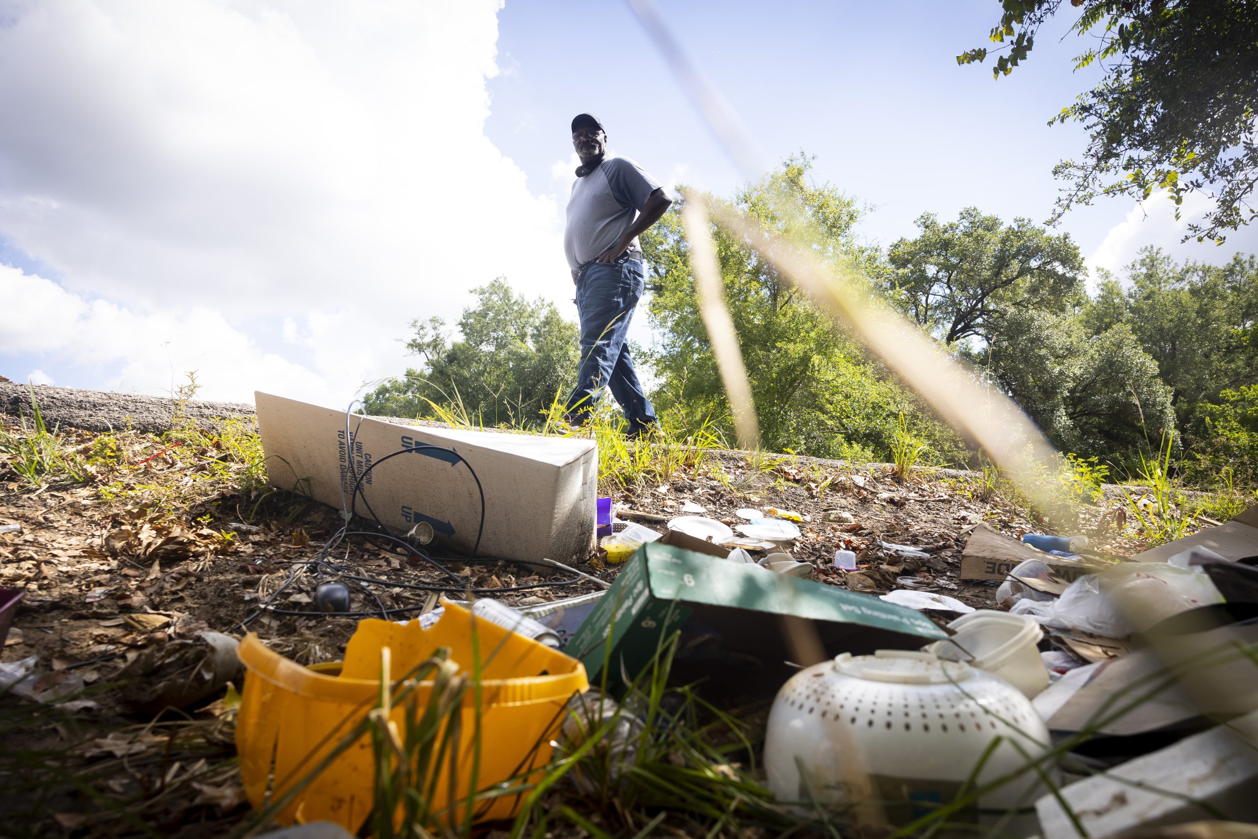 Feds investigate illegal dumping in Houston - DefenderNetwork.com