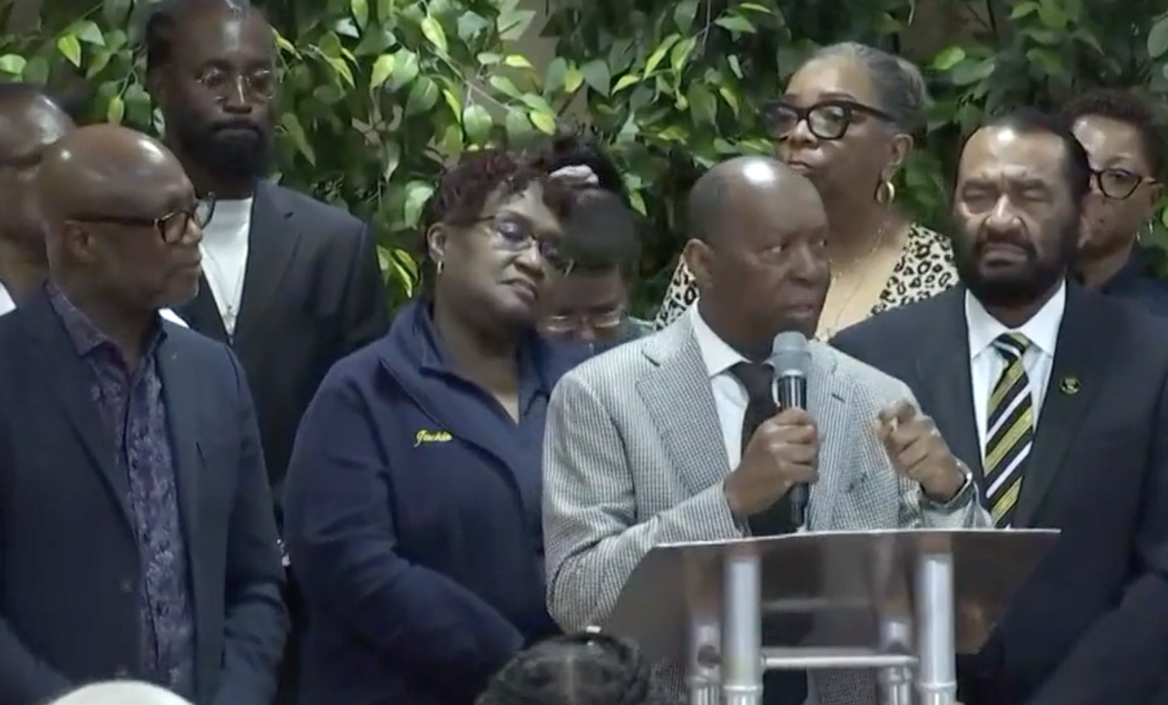 Houston NAACP requests meeting with Abbott, TEA commissioner over HISD takeover