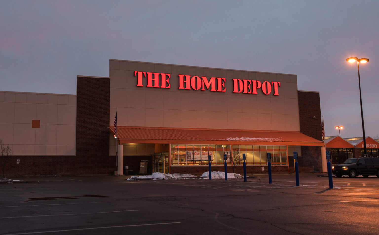 Black veterans sue Home Depot for discrimination