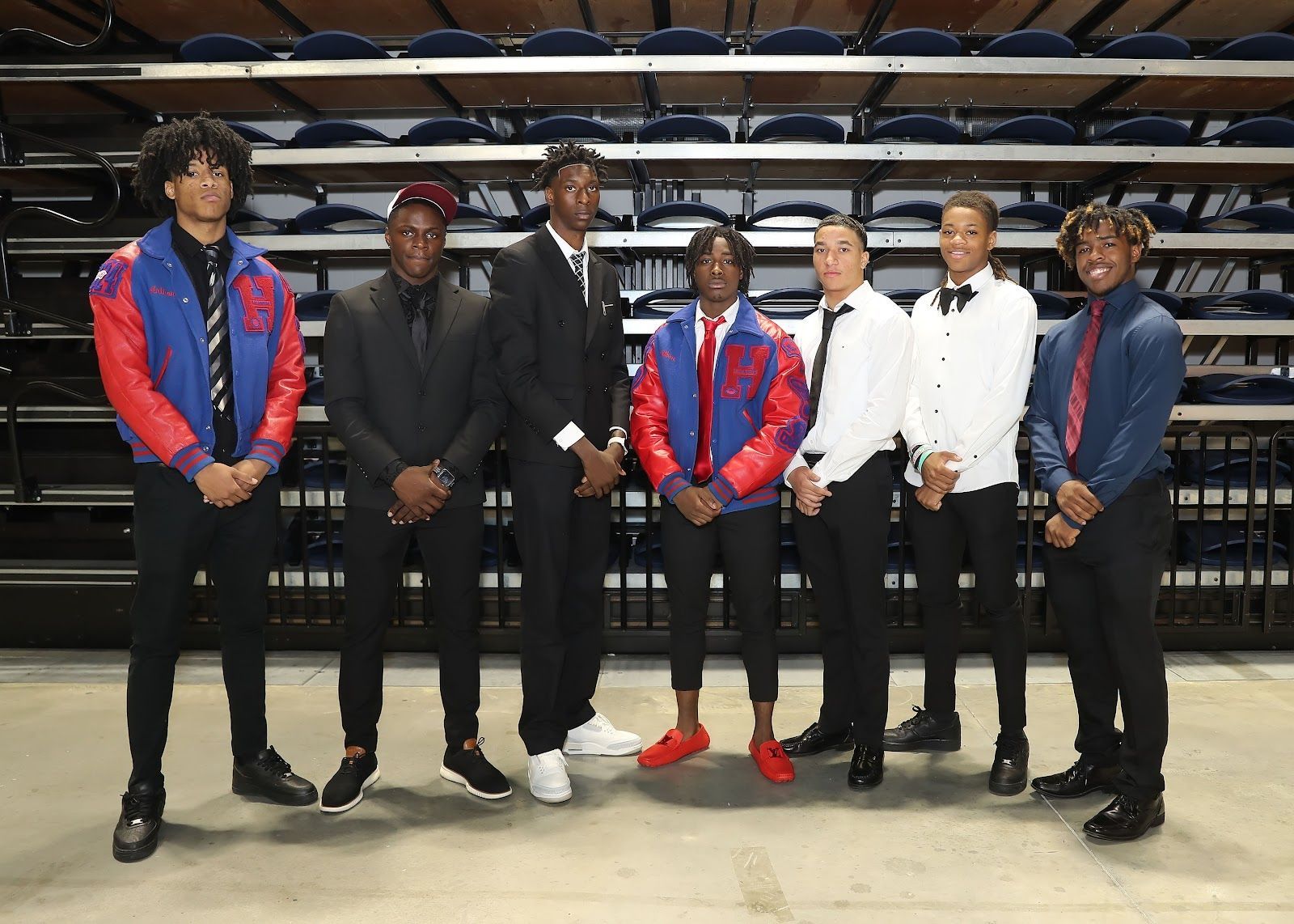 Kashmere HS celebrates 7 football college signings