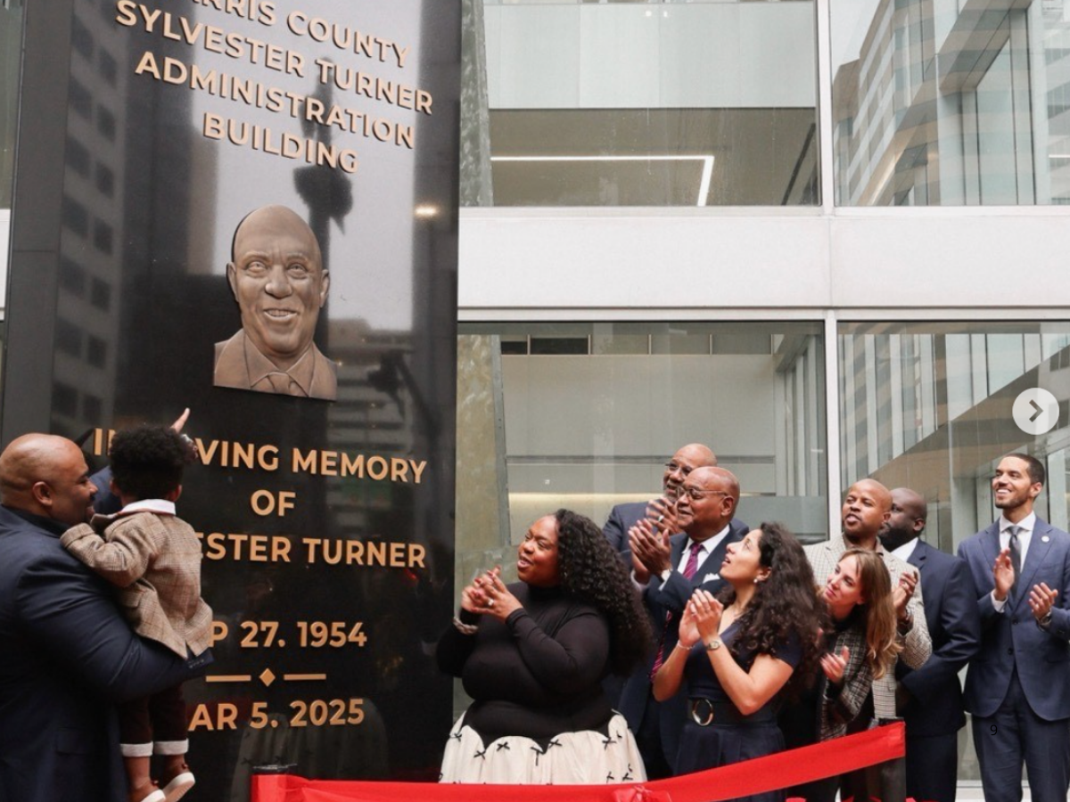 Houston building renamed to honor Sylvester Turner